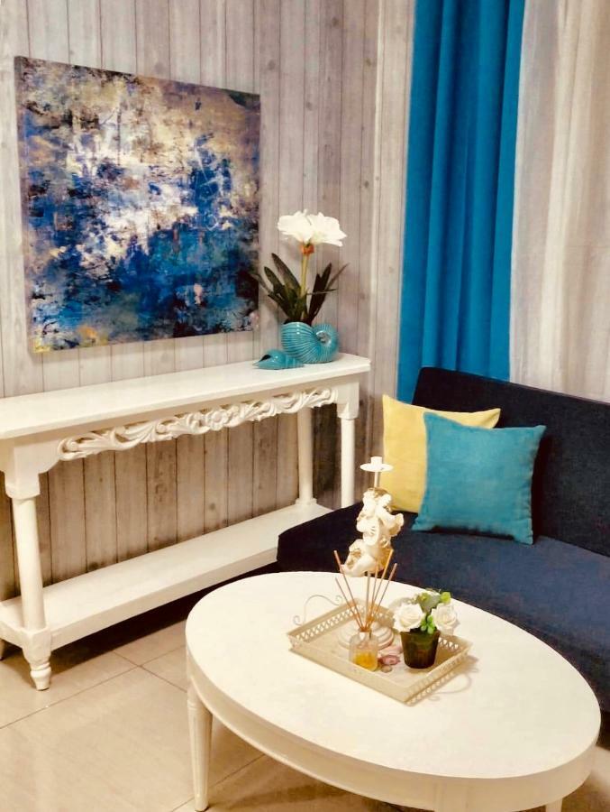 Super Cute Hampton Suites Imus Екстер'єр фото